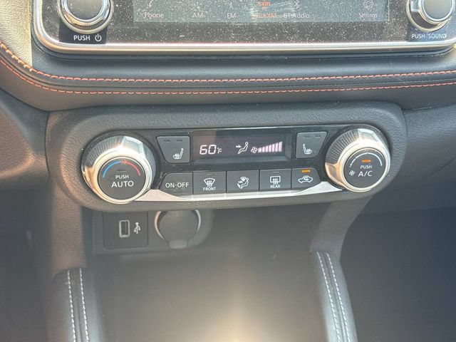 Used 2019 Nissan Kicks SR w/ SR Premium Package FWD image 31