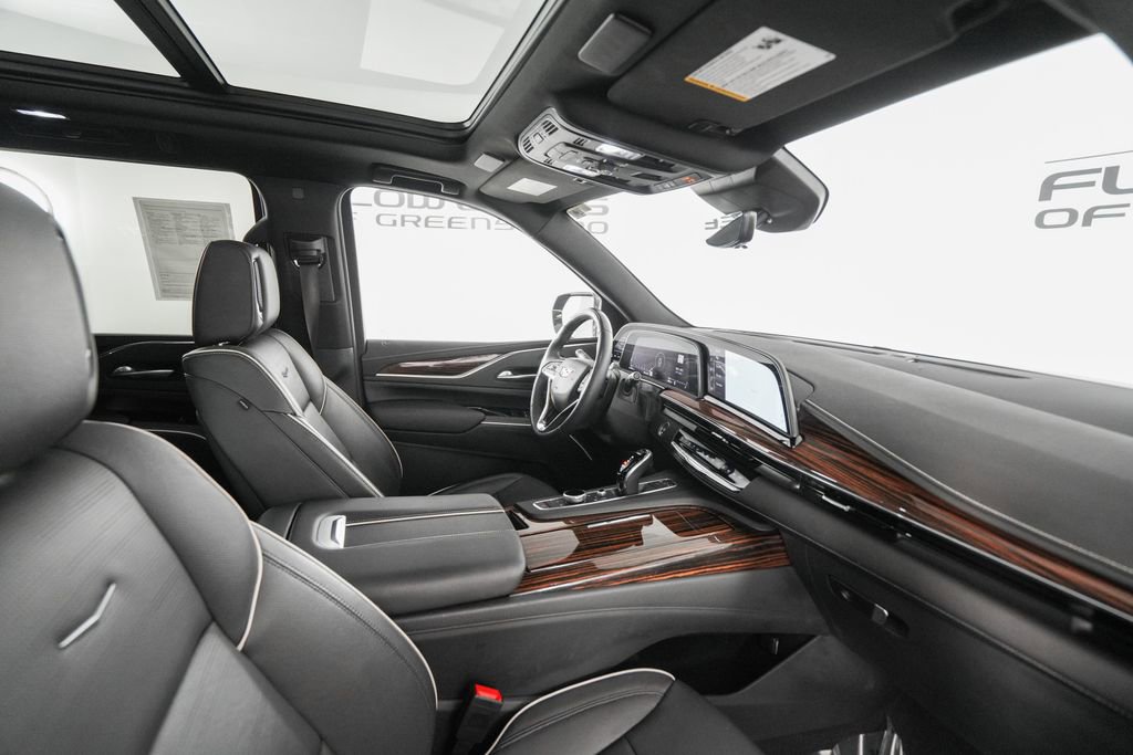 Used 2023 Cadillac Escalade Premium Luxury AWD/4WD image 20