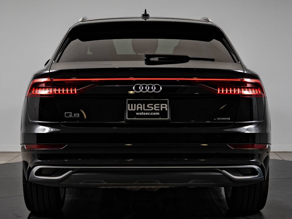Used 2022 Audi Q8 Premium Plus AWD/4WD image 7