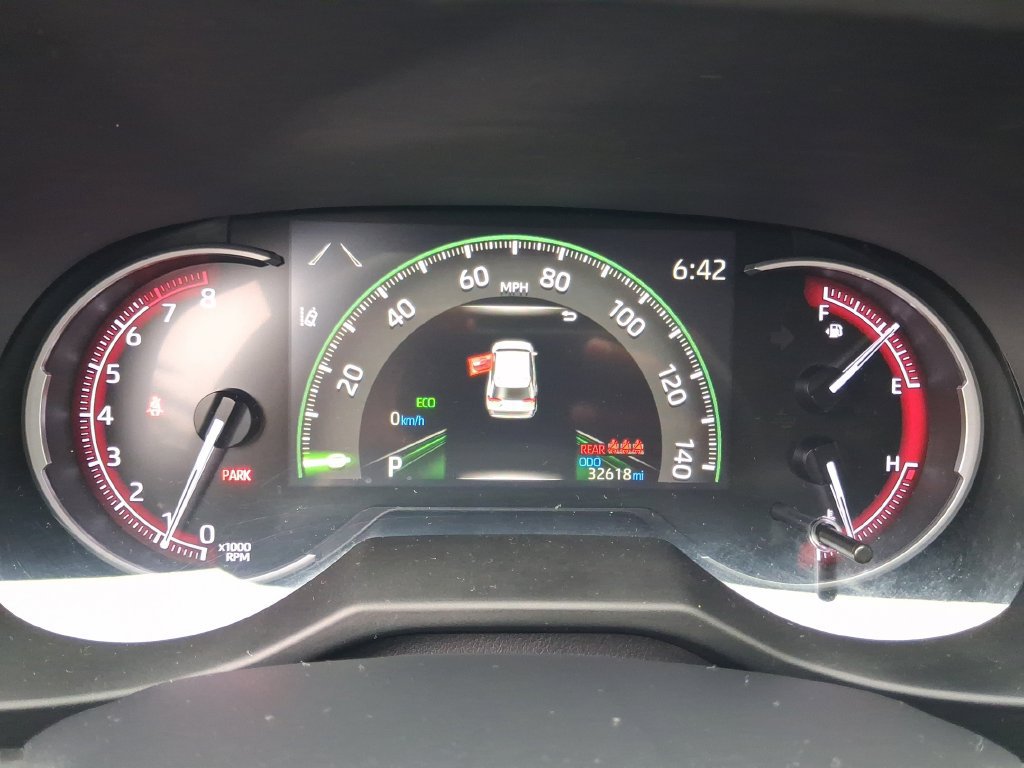 Used 2024 Toyota RAV4 LE FWD image 18