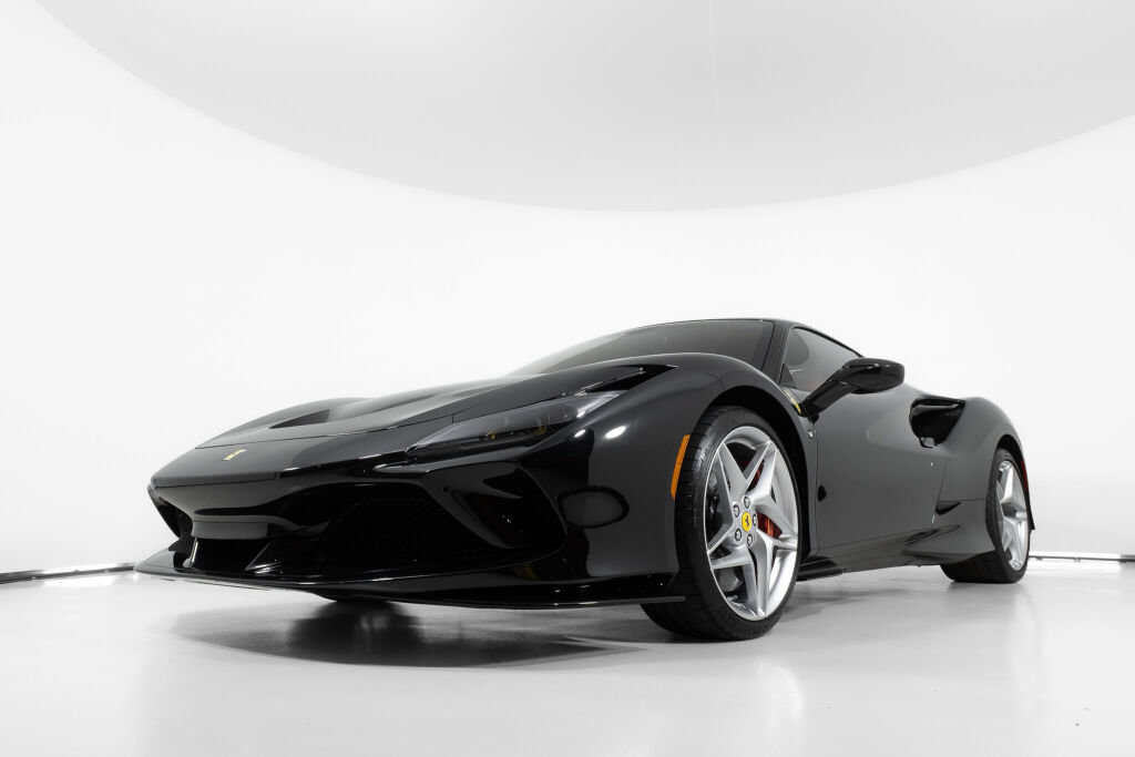 Used 2022 Ferrari F8 Tributo RWD image 14
