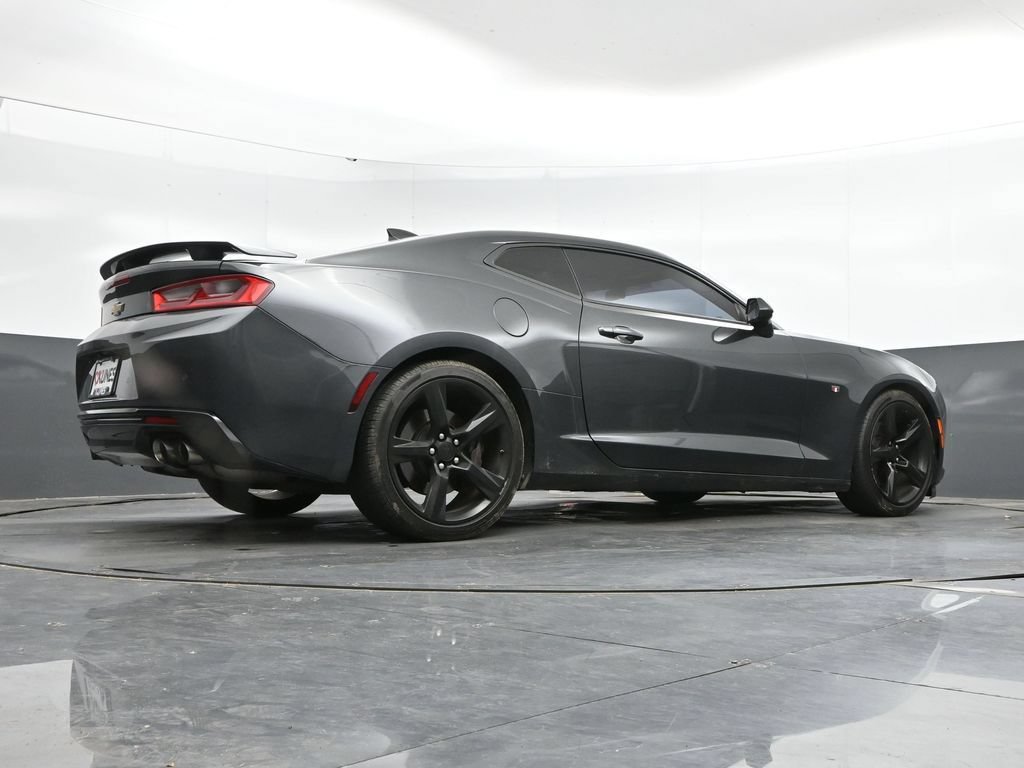 Used 2016 Chevrolet Camaro SS RWD image 42