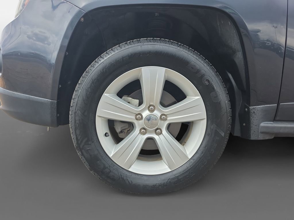 Used 2014 Jeep Compass Latitude image 15