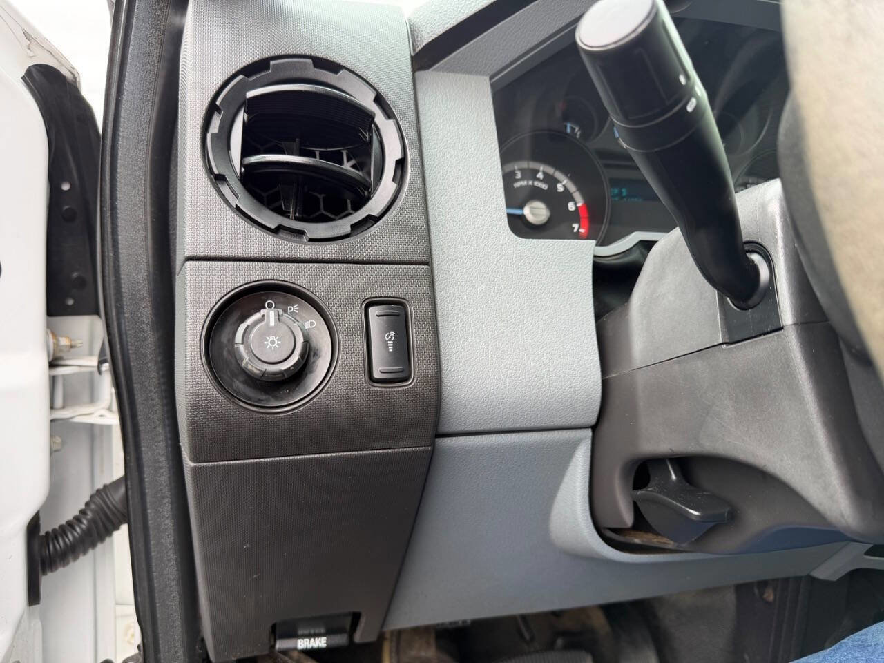 Used 2016 Ford F250 XL w/ XL Appearance Package AWD/4WD image 14