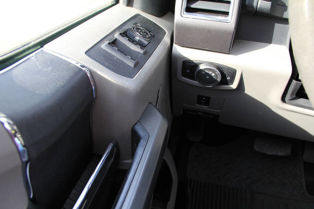 Used 2017 Ford F450 XLT w/ XLT Value Package AWD/4WD image 29