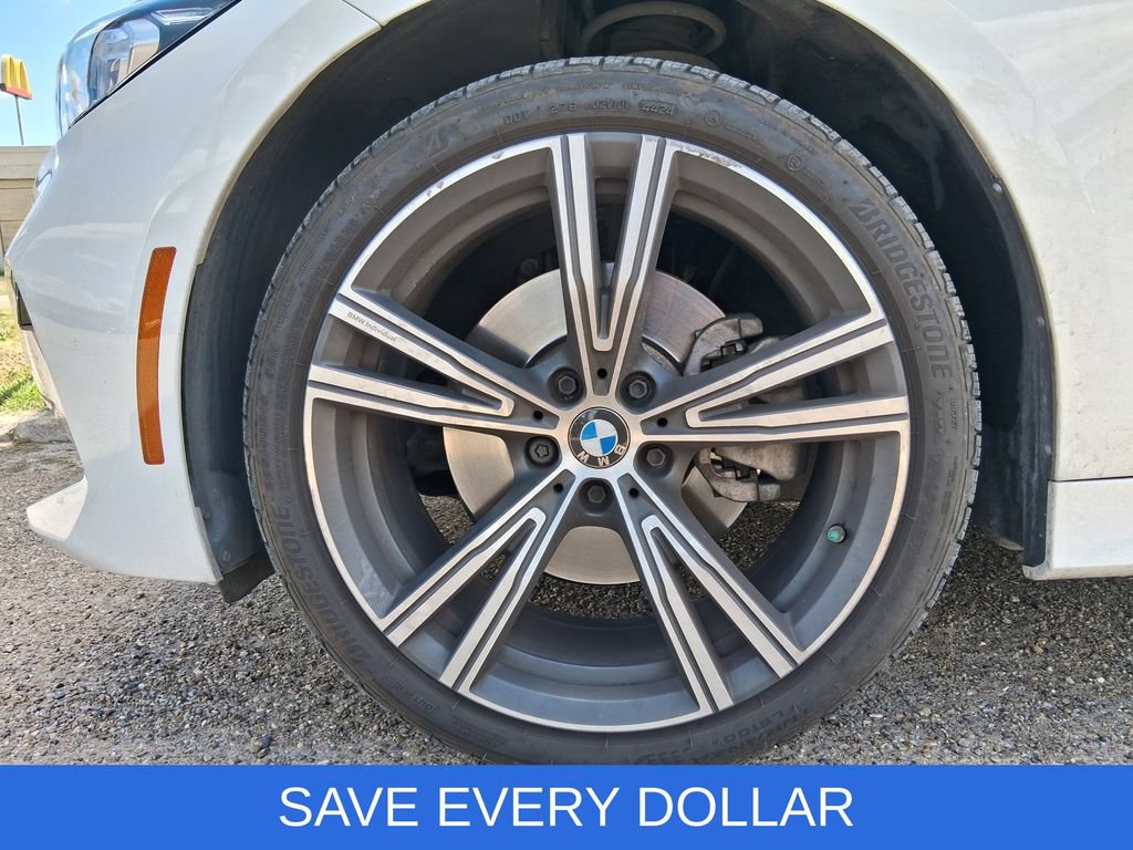 Used 2024 BMW 330i Sedan w/ Premium Package RWD image 20