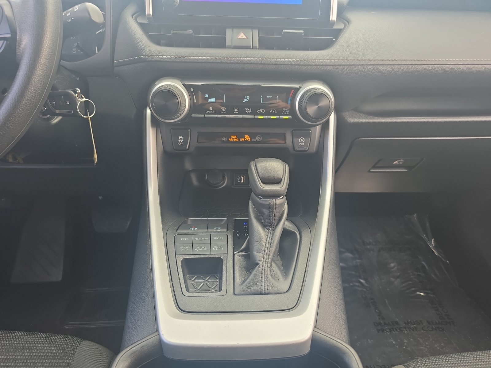 Certified 2025 Toyota RAV4 LE AWD/4WD image 11