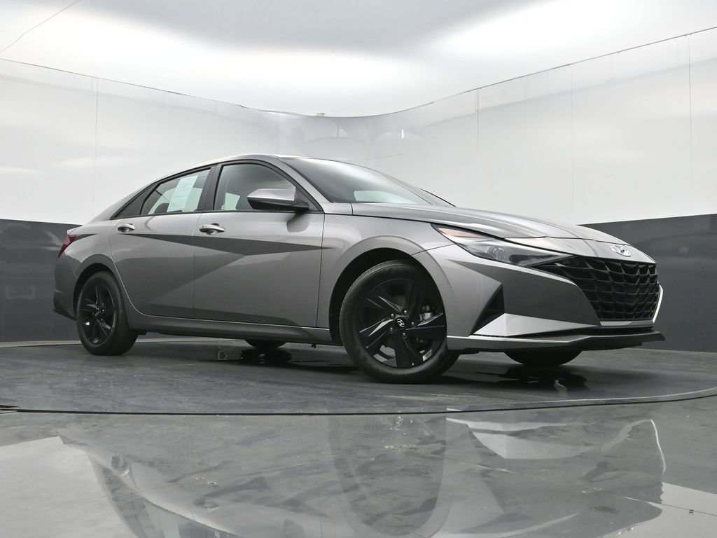 Used 2023 Hyundai Elantra Blue FWD image 22