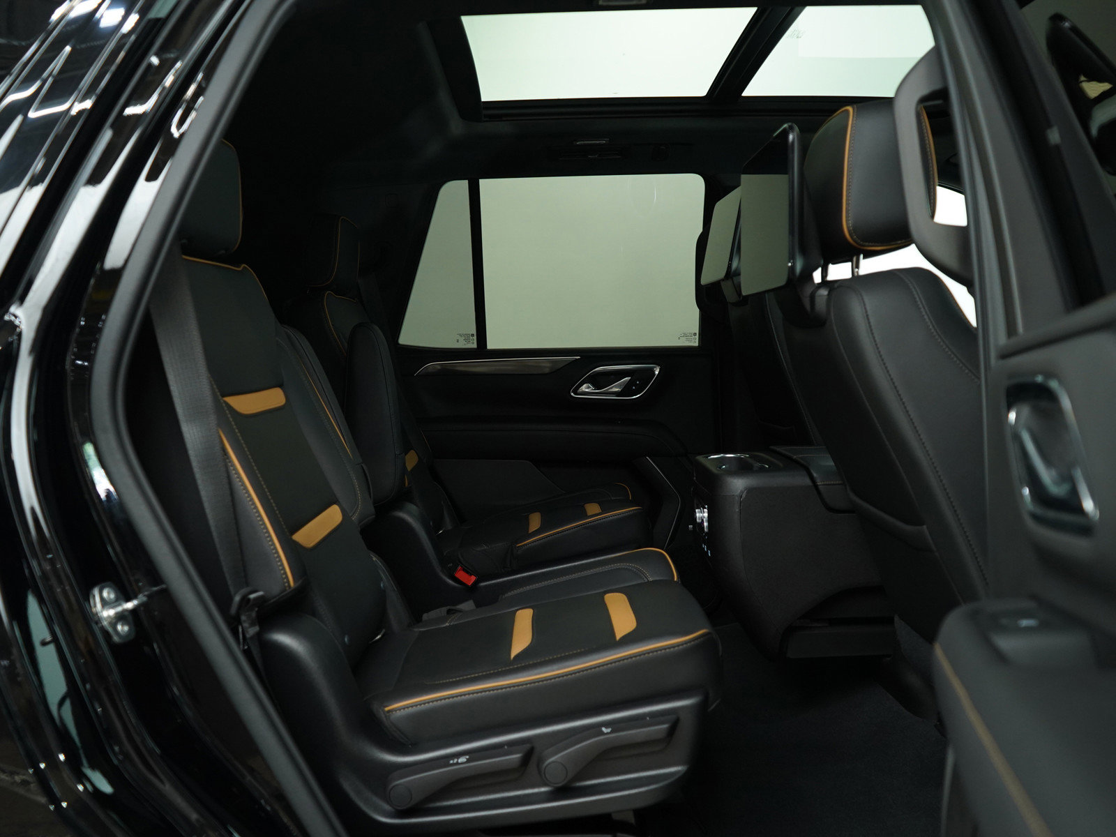 Used 2021 GMC Yukon AT4 image 12