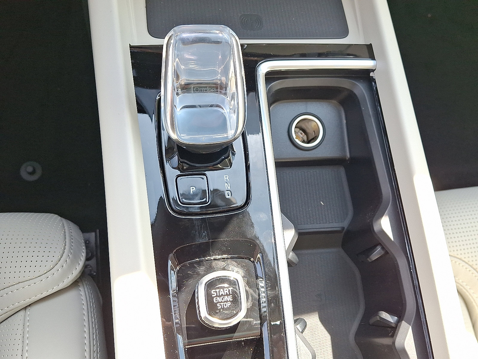 New 2026 Volvo XC60 B5 Ultra w/ Protection Package Premier image 10