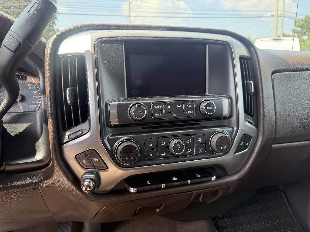 Used 2015 Chevrolet Silverado 2500 LT w/ Z71 Package, Off-Road RWD image 3