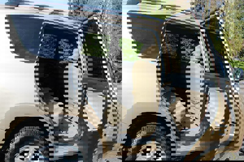 Used 2011 Toyota RAV4 2WD w/ Base L4 Extra Value Pkg image 6