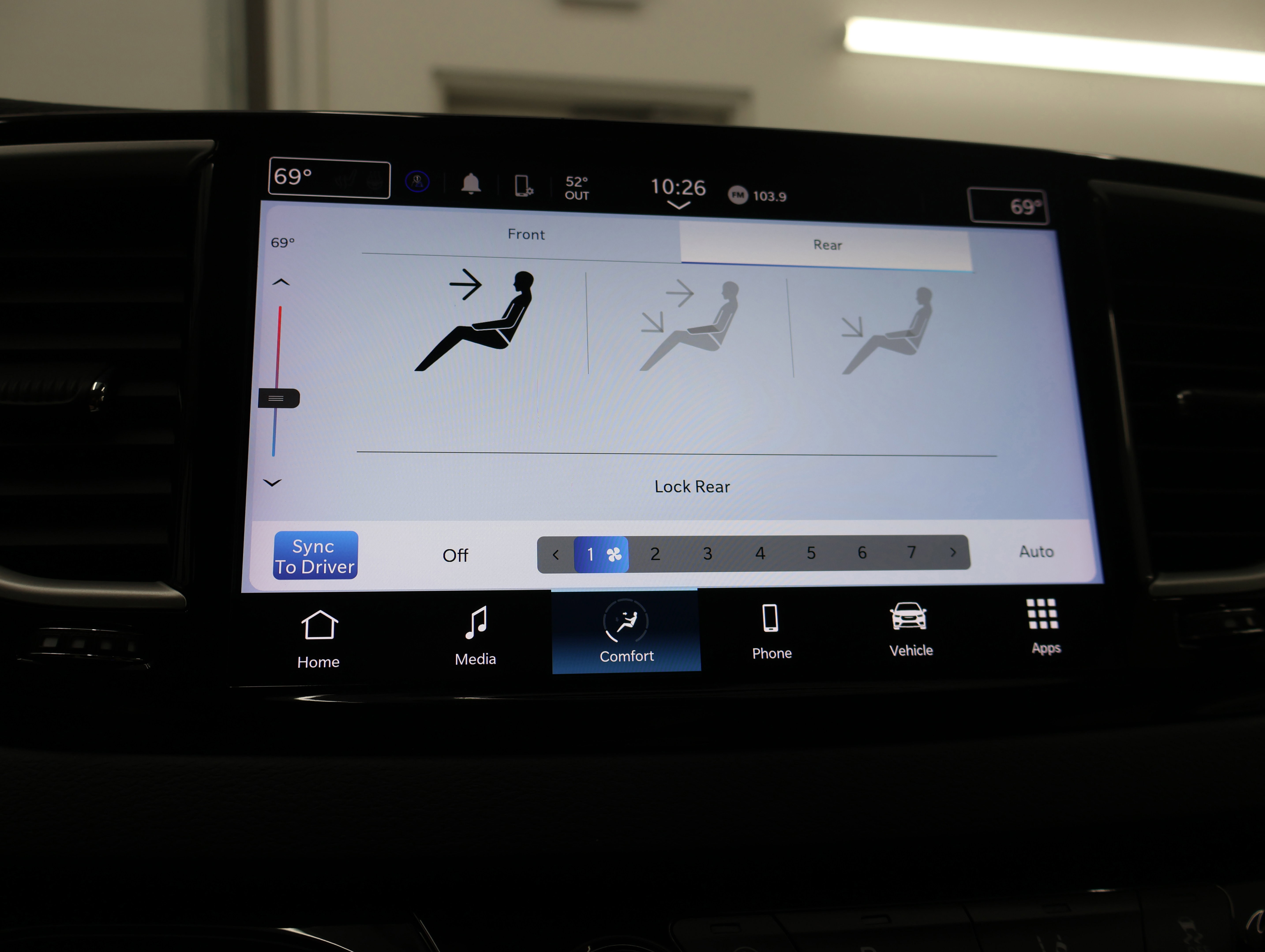 Used 2024 Chrysler Pacifica Touring-L FWD image 53
