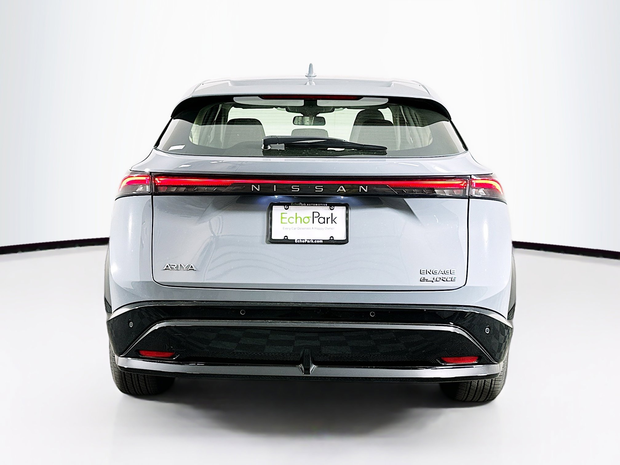 Used 2023 Nissan Ariya AWD image 7