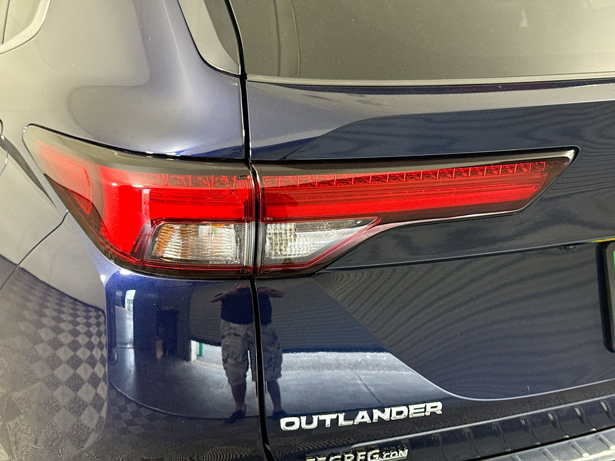 Used 2023 Mitsubishi Outlander SE image 36