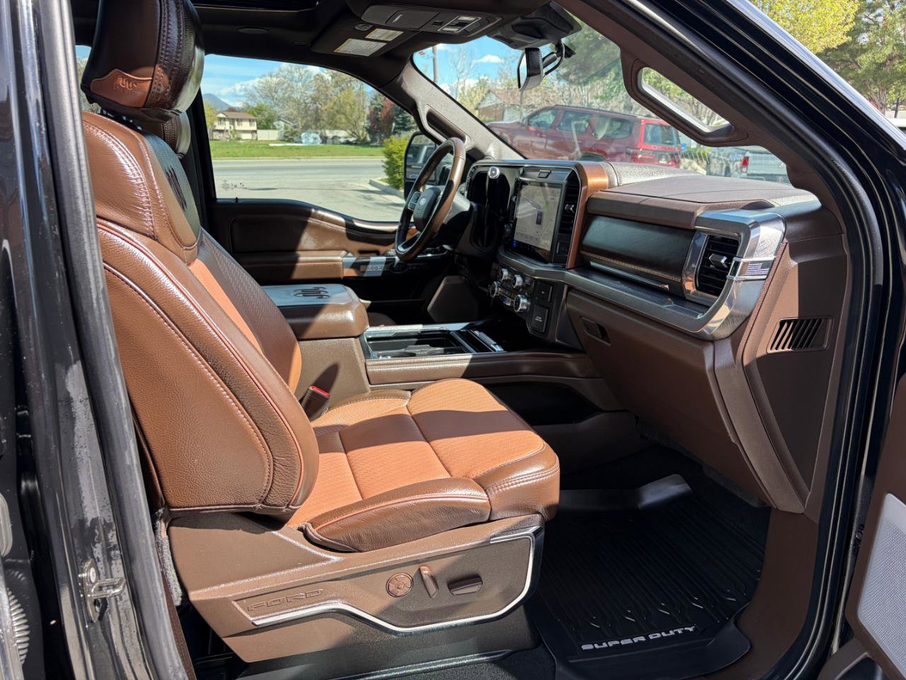 Used 2025 Ford F450 King Ranch w/ Chrome Package image 7