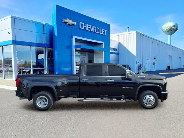 Used 2021 Chevrolet Silverado 3500 High Country AWD/4WD image 2