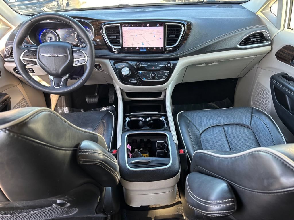 Used 2023 Chrysler Pacifica Limited FWD image 22