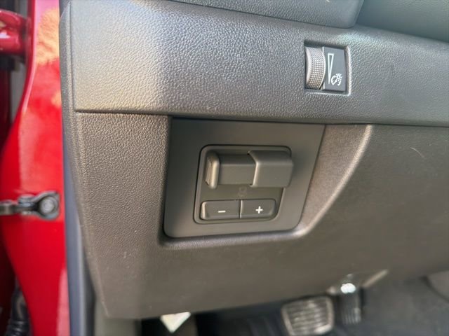 New 2026 GMC Canyon Elevation w/ Convenience Package image 16