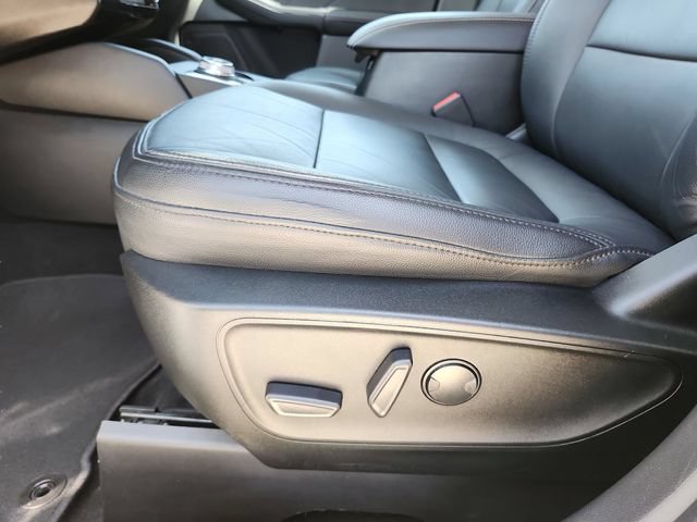 Used 2022 Ford Escape SE w/ SE Sport Appearance Package FWD image 26