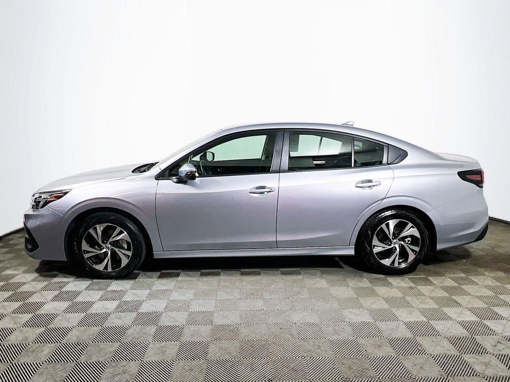 Used 2025 Subaru Legacy Premium AWD/4WD image 4