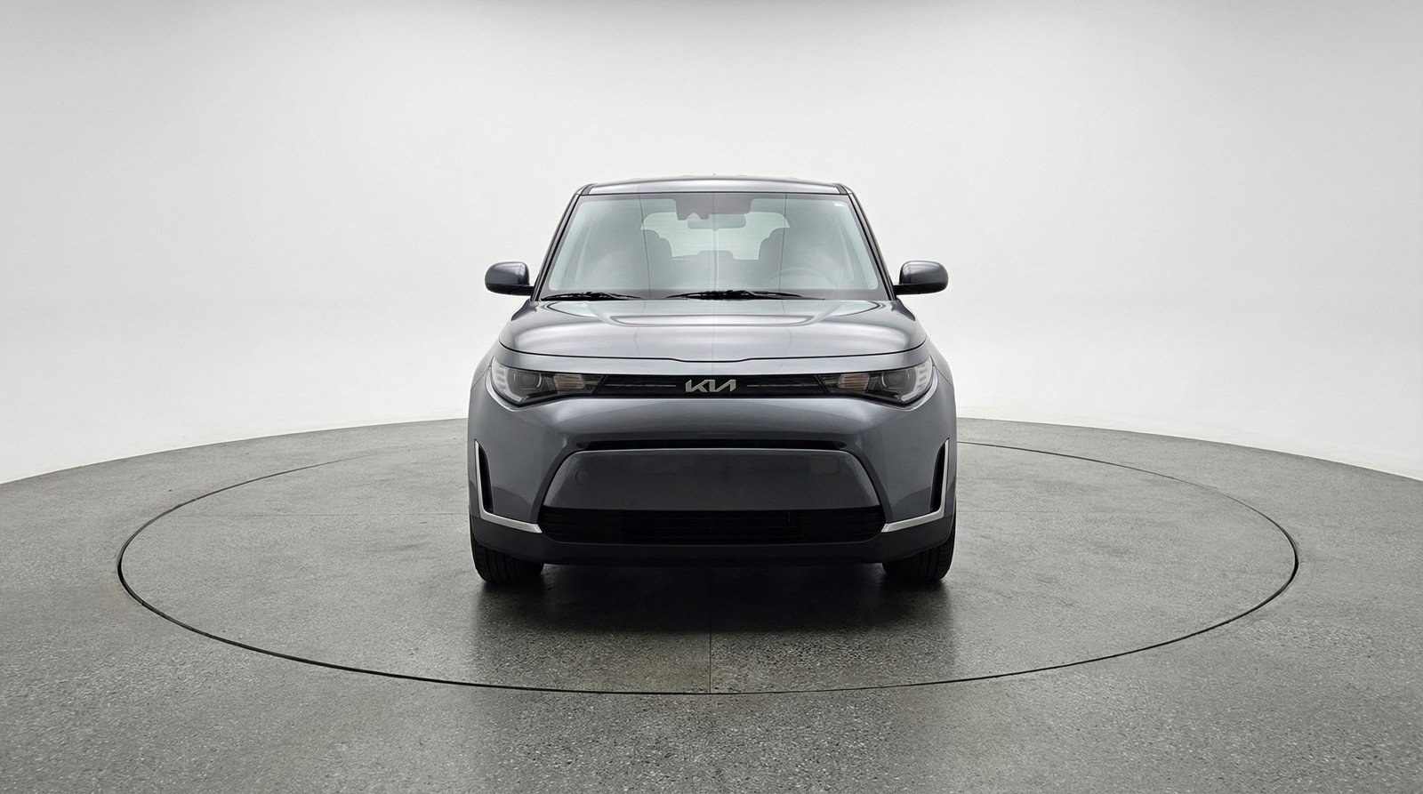 Used 2025 Kia Soul LX w/ LX Technology Package FWD image 2