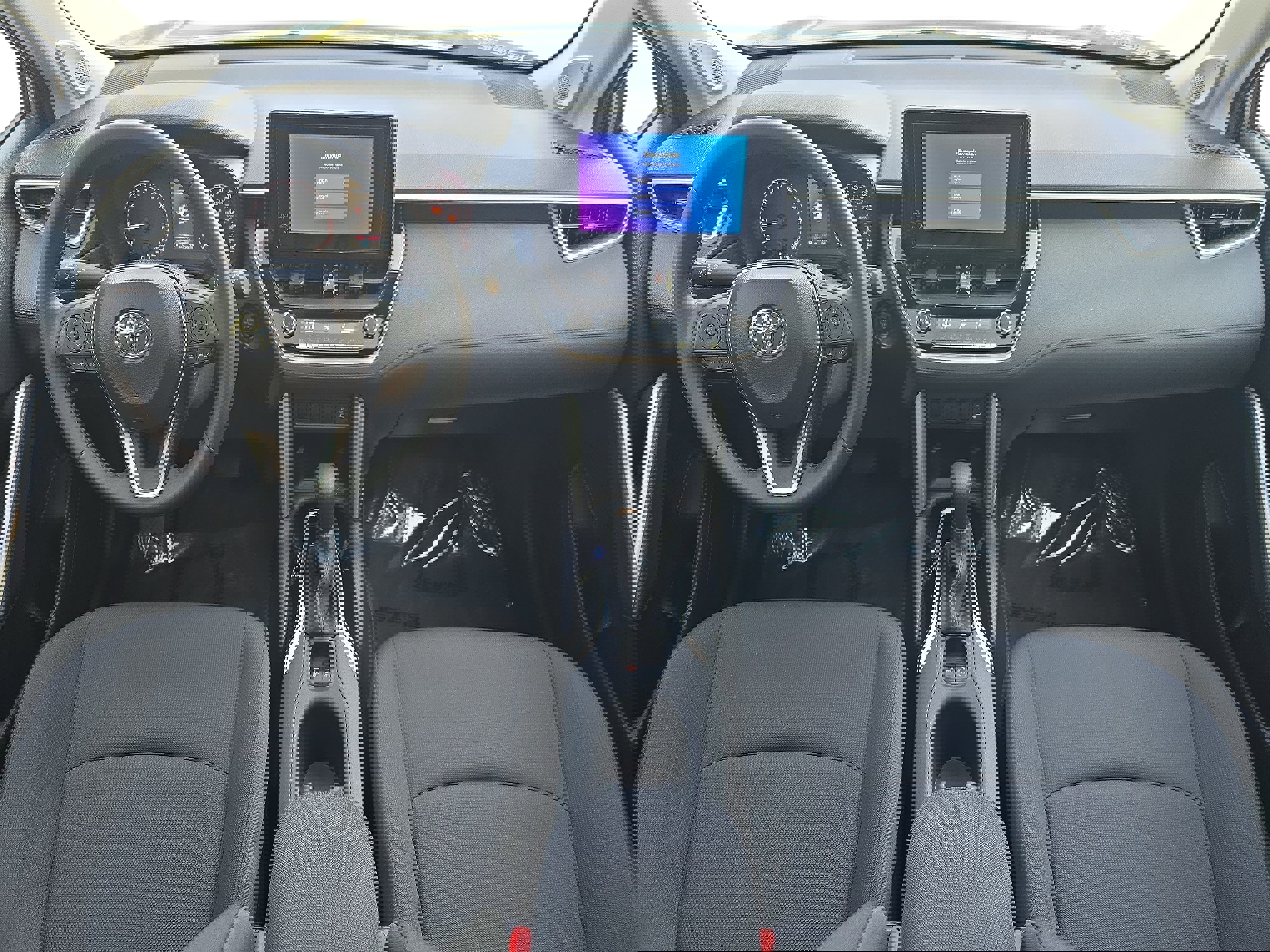 Used 2024 Toyota Corolla Cross LE w/ Moonroof Package image 9