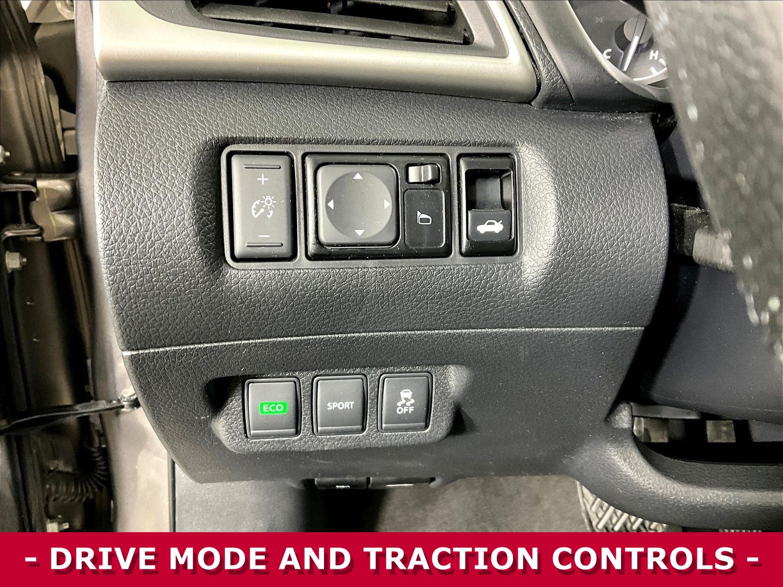 Used 2016 Nissan Sentra SV w/ Style Package FWD image 33