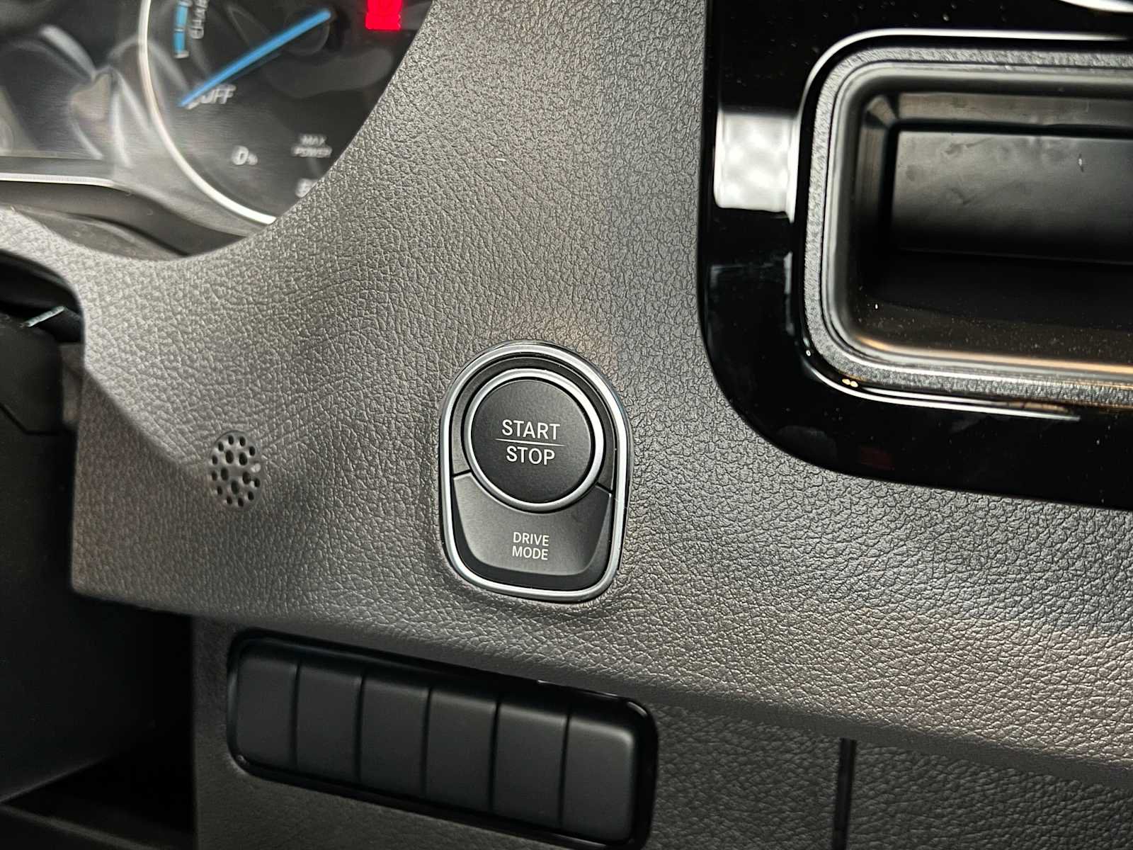 New 2025 Mercedes-Benz eSprinter 144 Cargo image 30