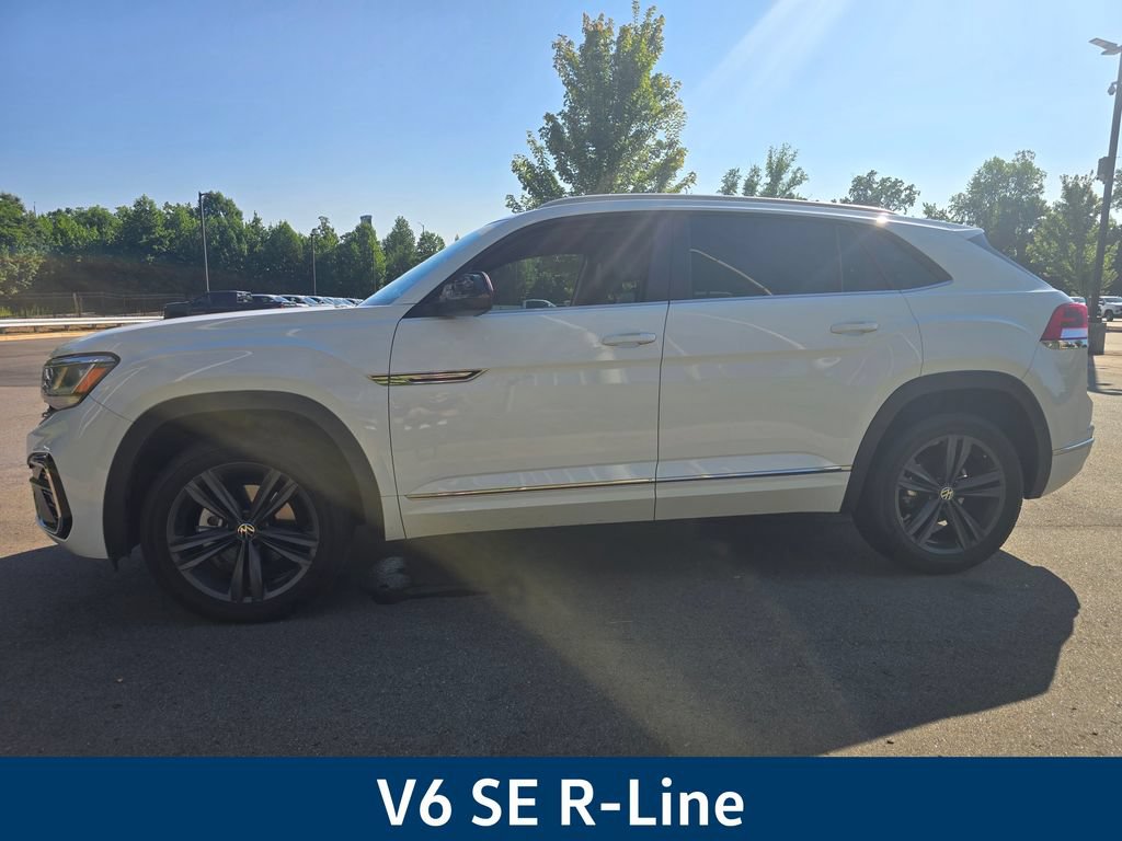 Used 2021 Volkswagen Atlas Cross Sport SE FWD image 4
