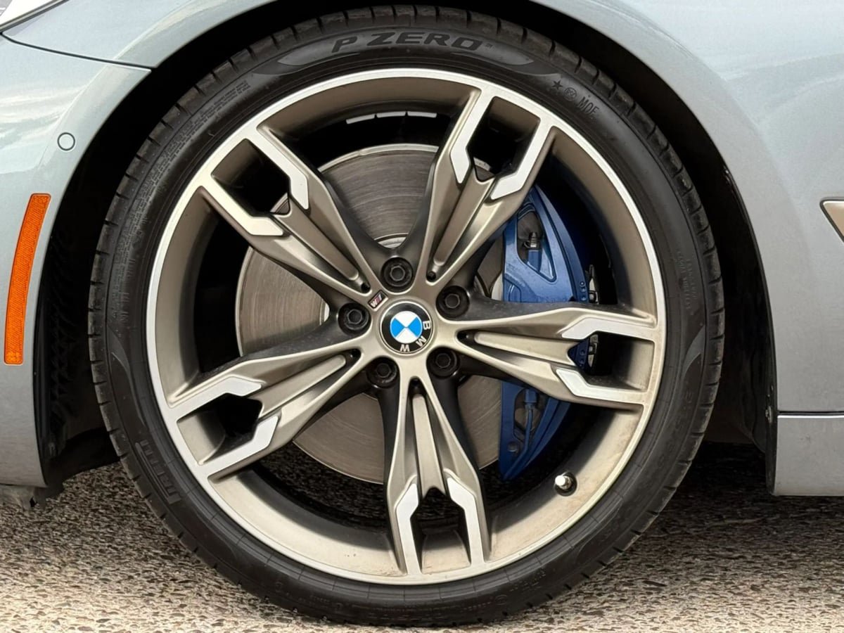 Used 2020 BMW M550i xDrive w/ Executive Package AWD/4WD image 27
