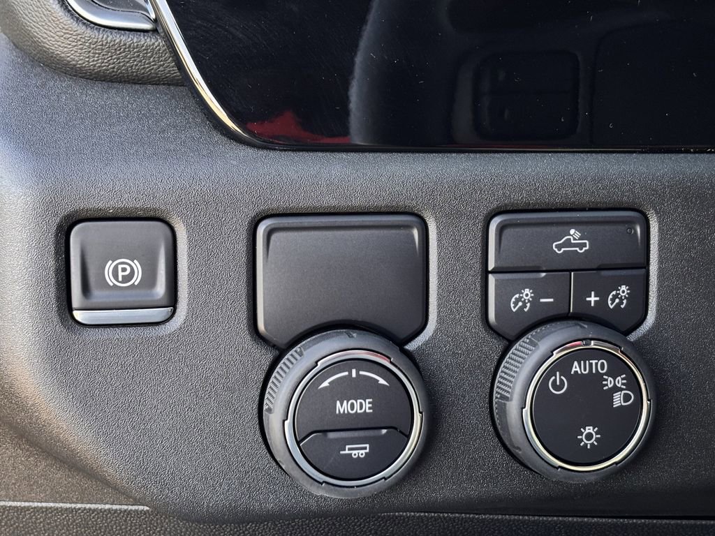 New 2025 Chevrolet Silverado 1500 LT w/ Texas Edition Plus RWD image 17