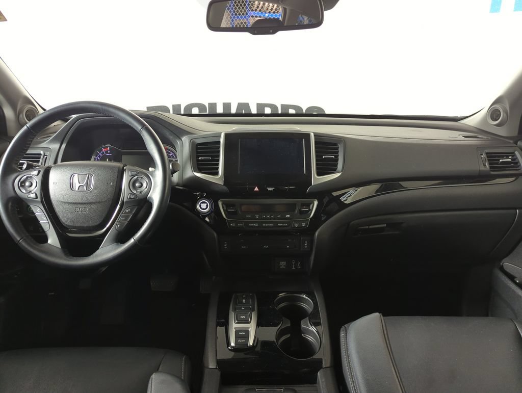 Certified 2017 Honda Pilot Touring image 11
