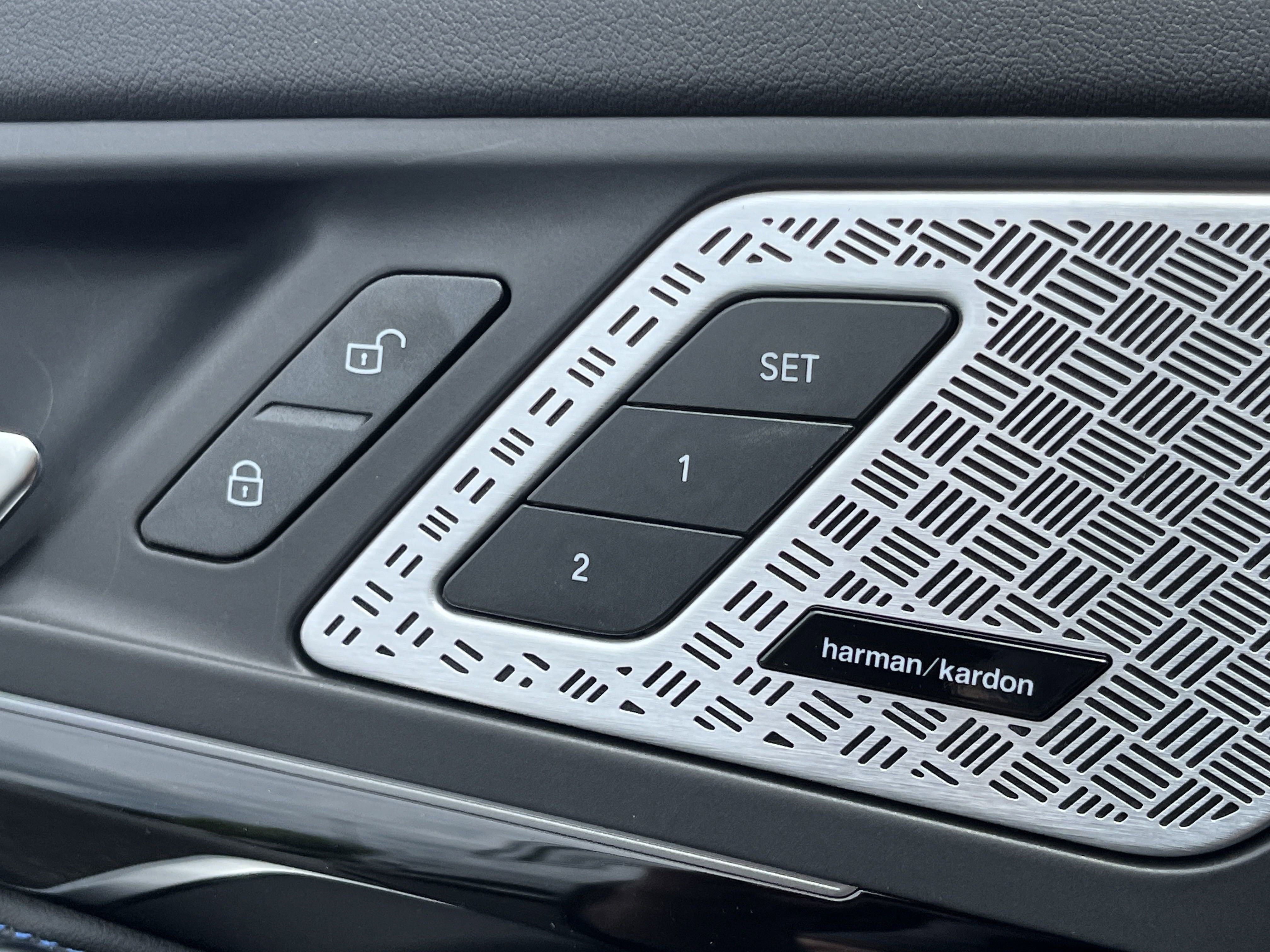 New 2025 BMW X1 xDrive28i w/ Technology Package image 17