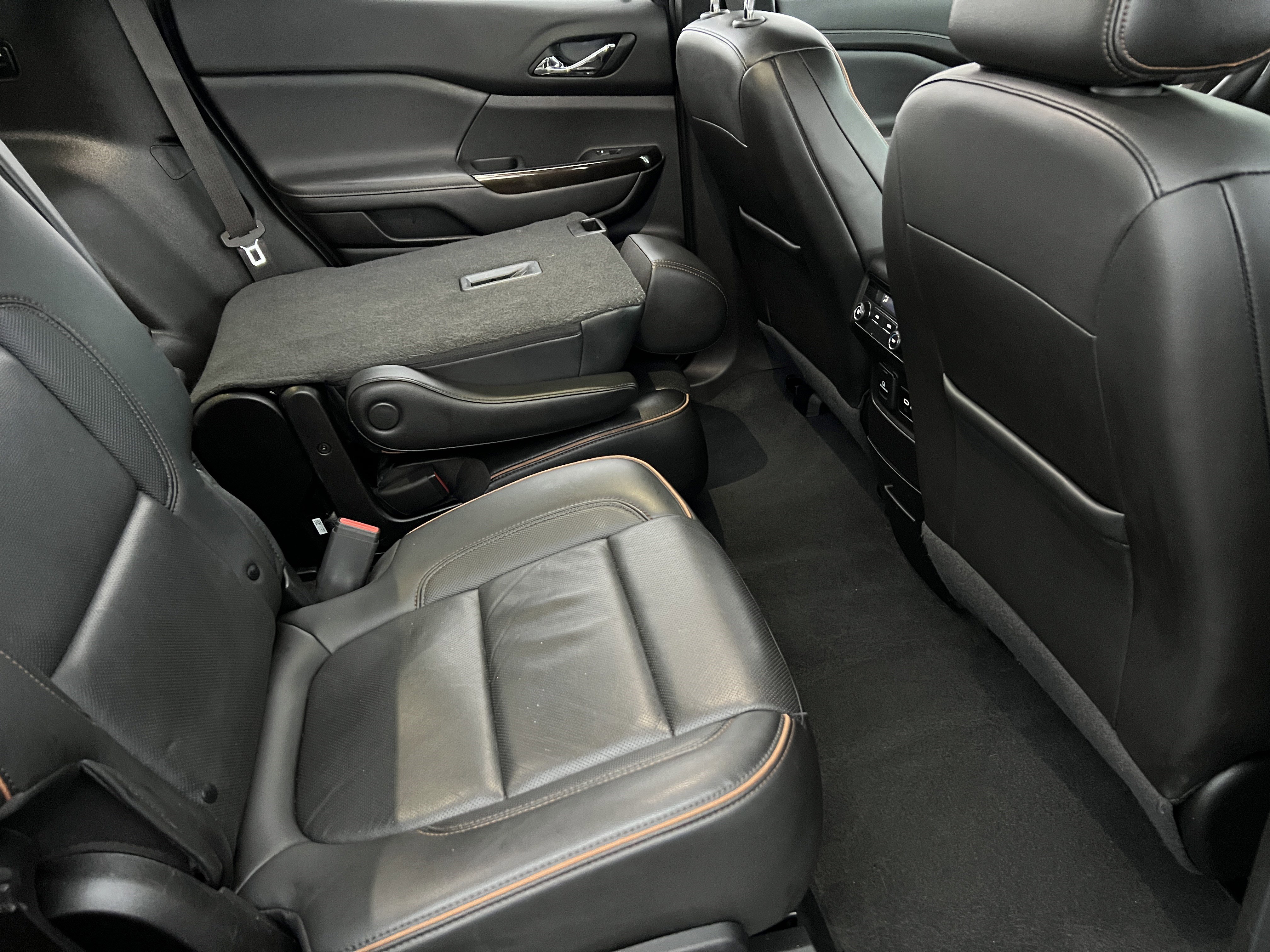 Used 2023 GMC Acadia AT4 w/ Trailering Package image 25