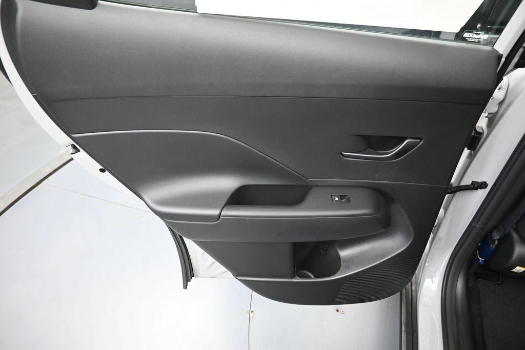 New 2027 Hyundai Kona SE FWD image 26
