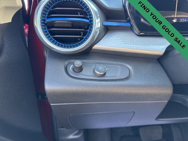 Certified 2025 Chevrolet Trax LT w/ LT Convenience Package image 19