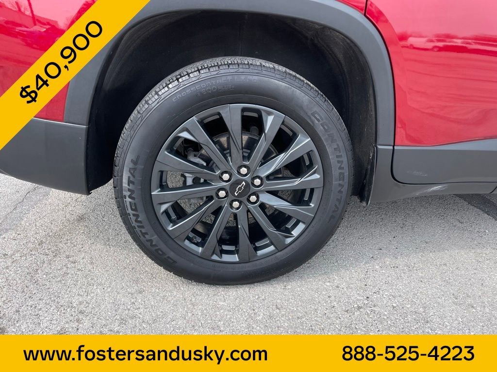 Used 2023 Chevrolet Traverse RS image 11