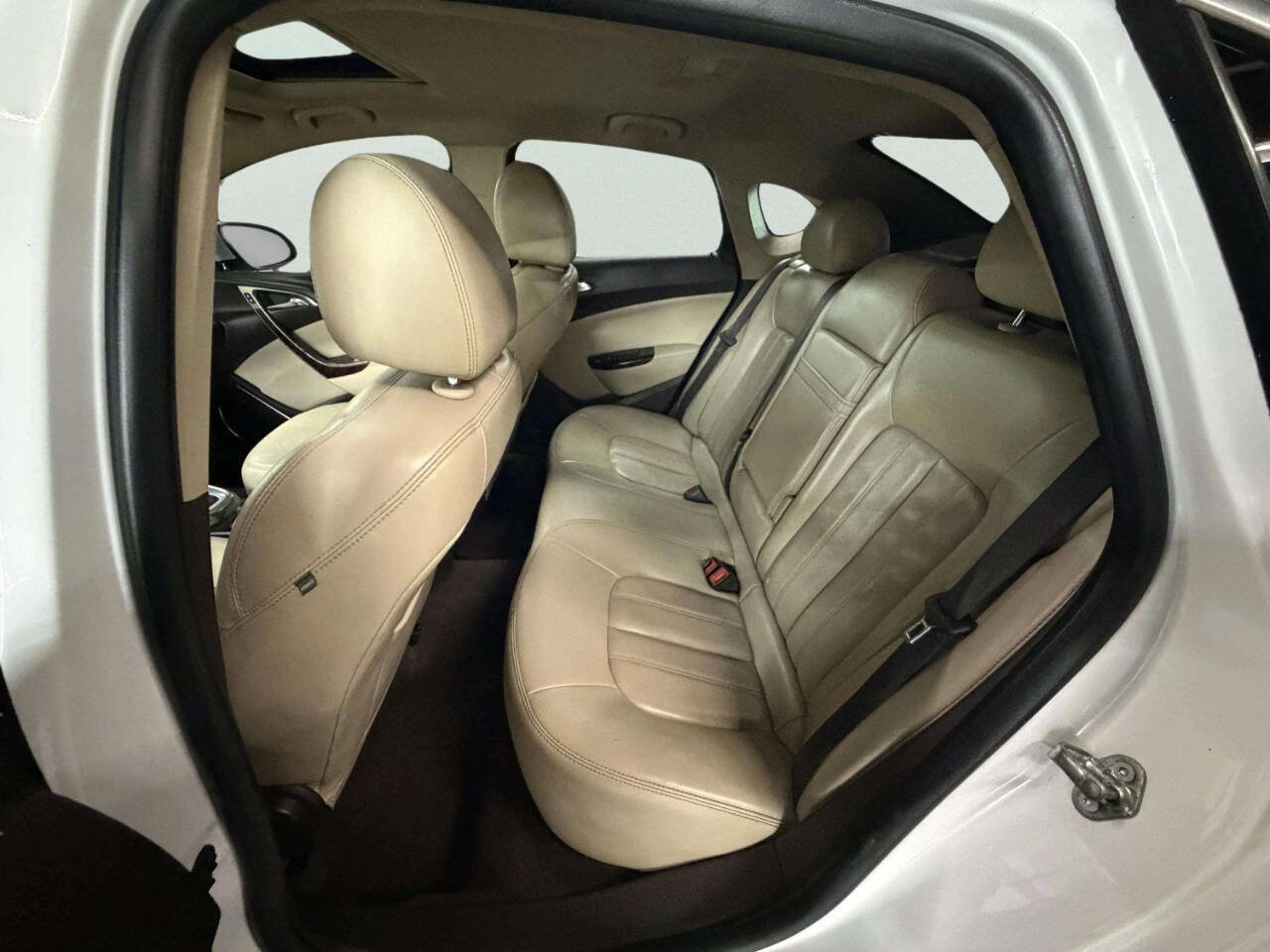 Used 2015 Buick Verano Leather w/ Experience Buick Package image 19