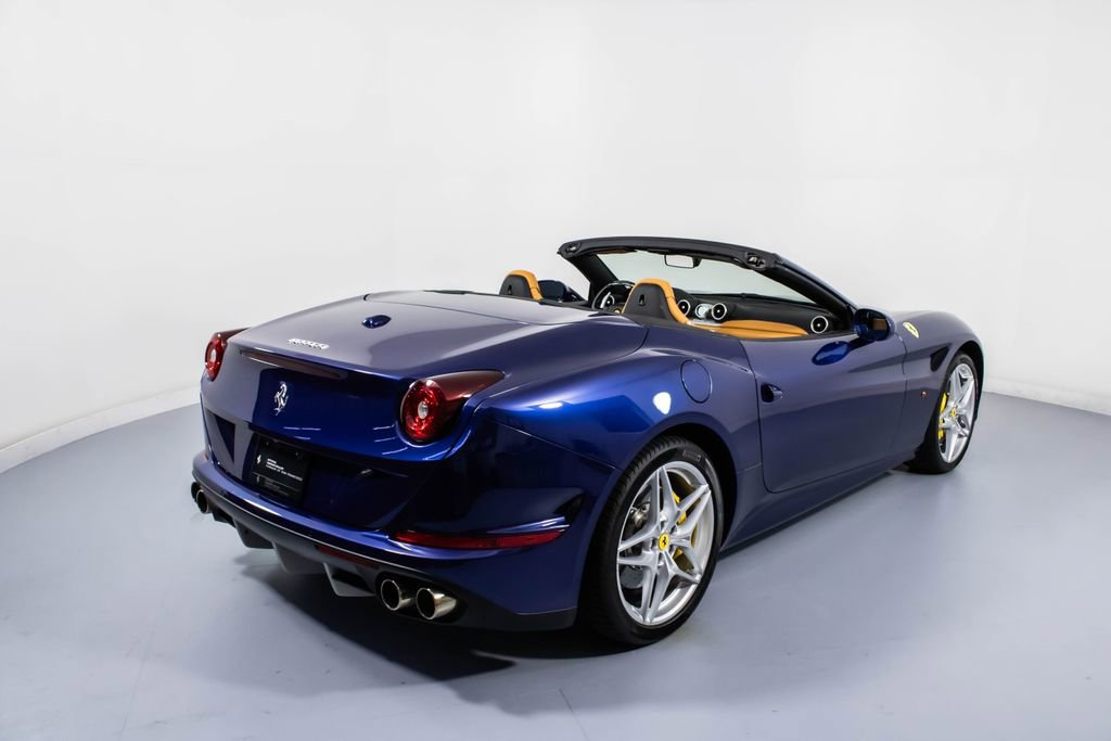 Certified 2017 Ferrari California T image 2