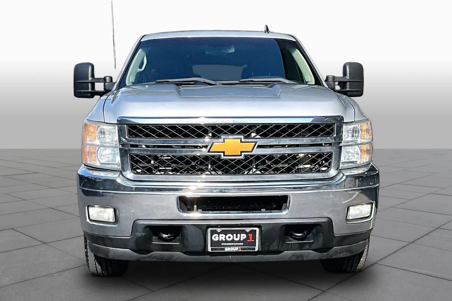 Used 2013 Chevrolet Silverado 3500 LT w/ Interior Plus Package AWD/4WD image 4