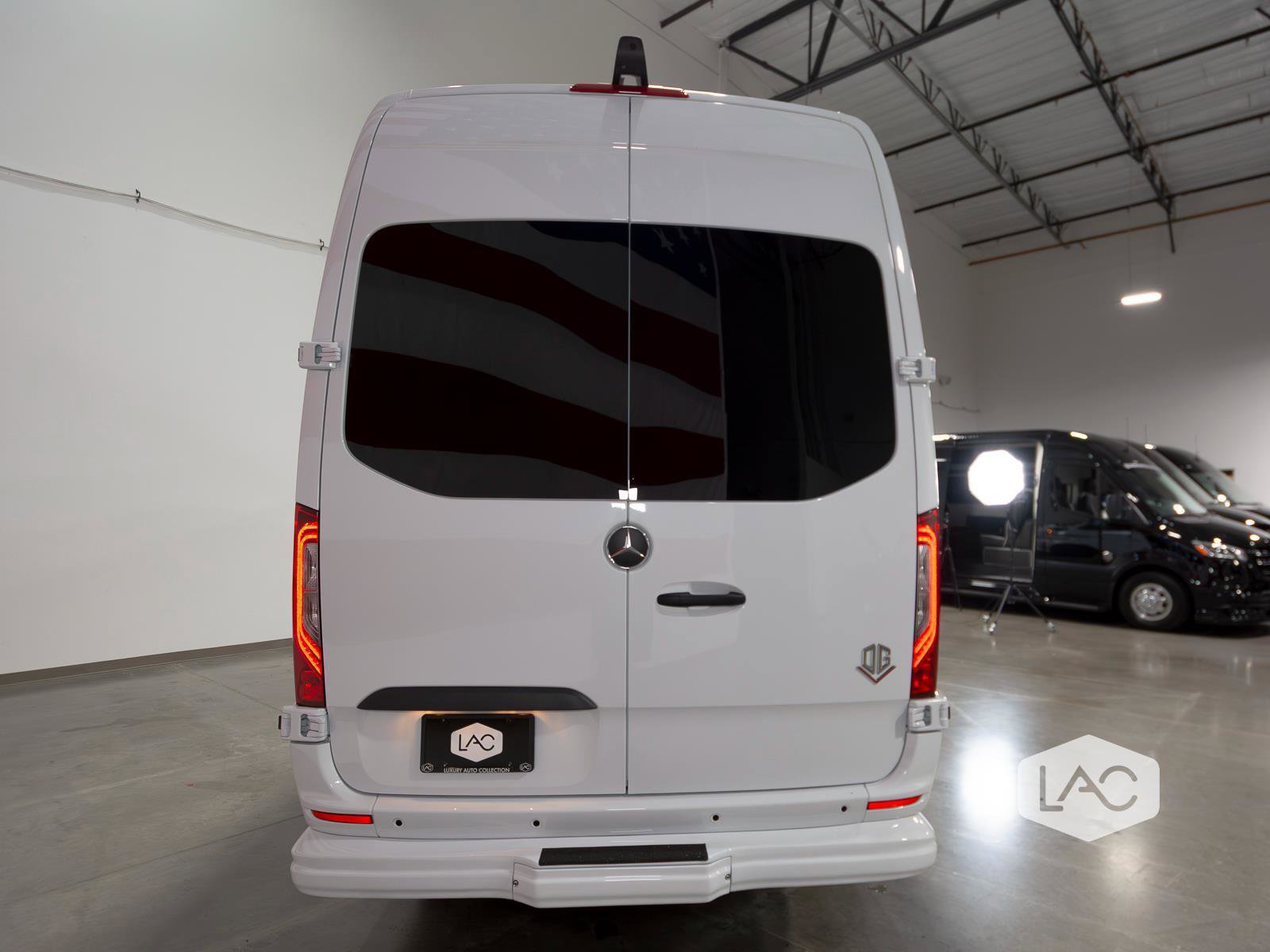 Used 2025 Mercedes-Benz Sprinter 3500 image 12