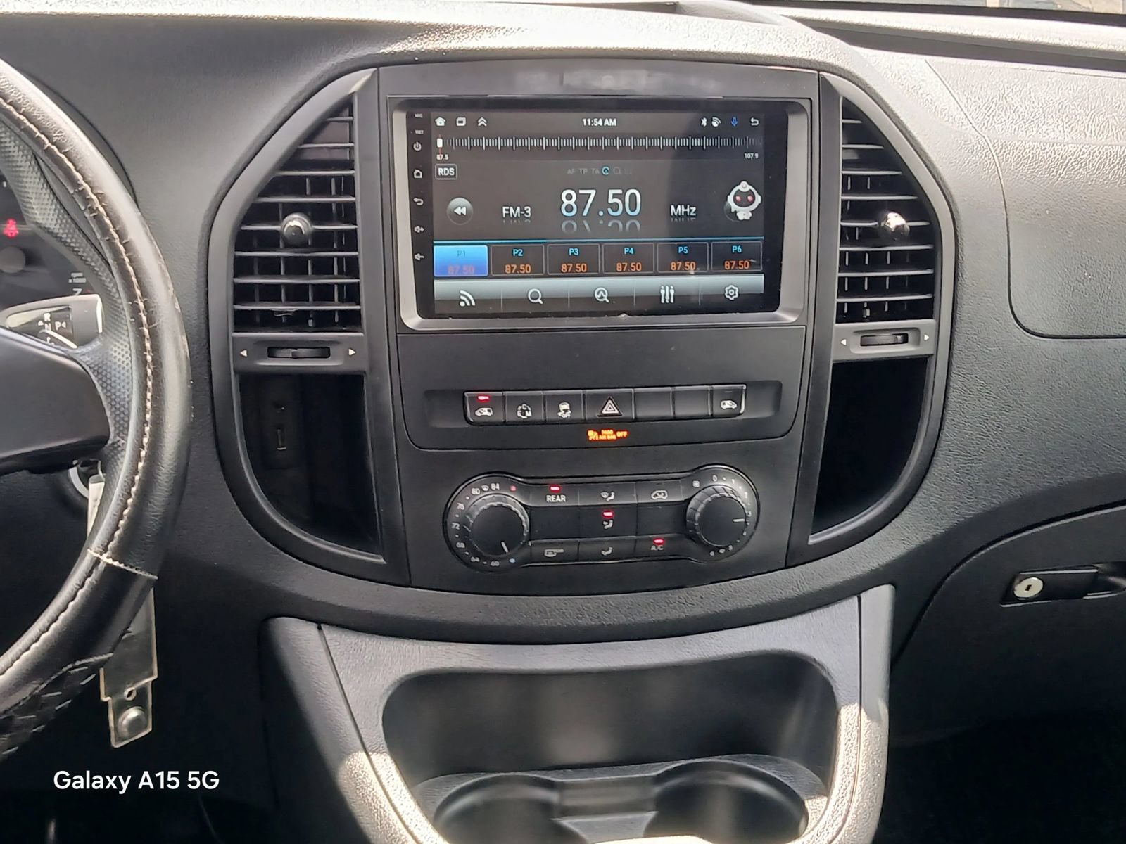 Used 2017 Mercedes-Benz Metris Passenger image 27
