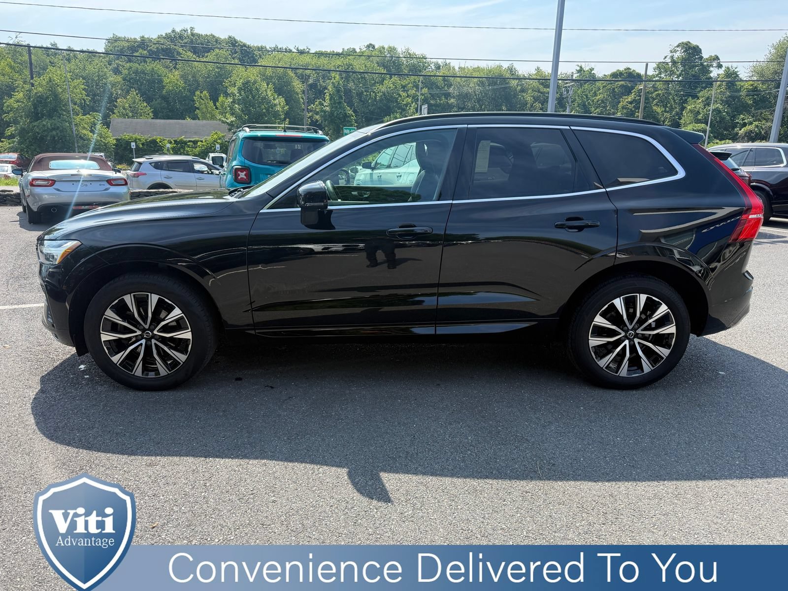 Certified 2023 Volvo XC60 B5 Core w/ Climate Package AWD/4WD image 5