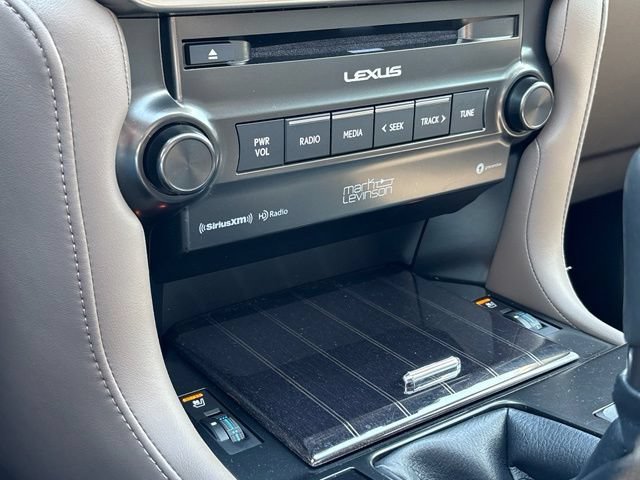 Used 2023 Lexus GX 460 Premium w/ Accessory Package AWD/4WD image 22