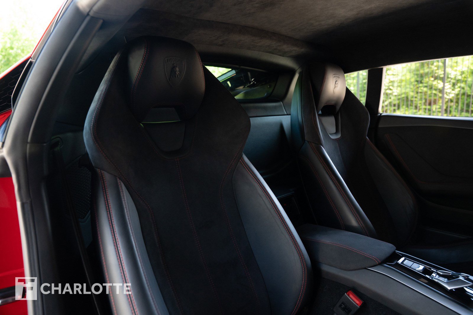 Used 2016 Lamborghini Huracan LP 580-2 RWD image 29