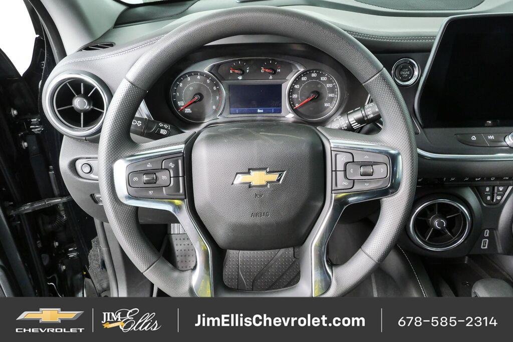 New 2026 Chevrolet Blazer LT w/ Convenience Package FWD image 8