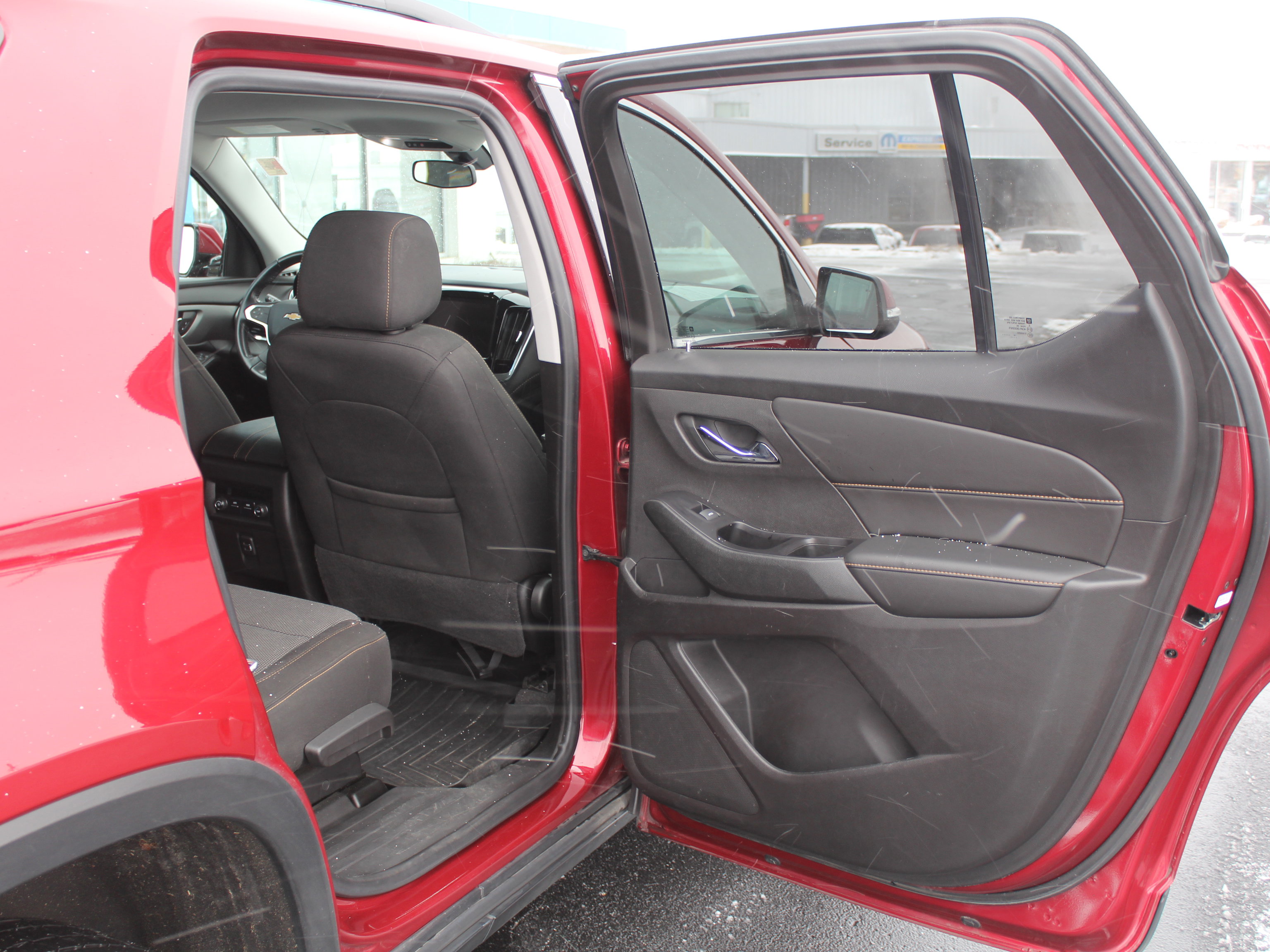 Used 2019 Chevrolet Traverse LT w/ LPO, Floor Liner Package image 24