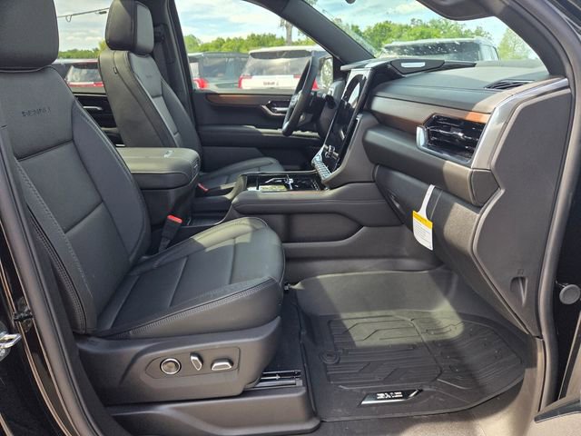 New 2026 GMC Yukon XL Denali w/ Sun & Power Step Package AWD/4WD image 18