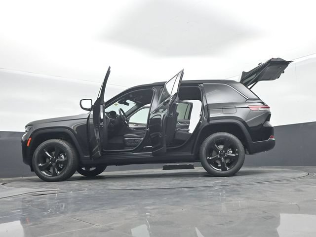 New 2026 Jeep Grand Cherokee Limited w/ Limited Altitude Package RWD image 71